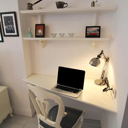 Cozy 1-bdr In Cihangir Neighborhood Apartamento Estambul